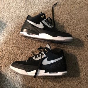 Air Jordan 3 tinker black cement